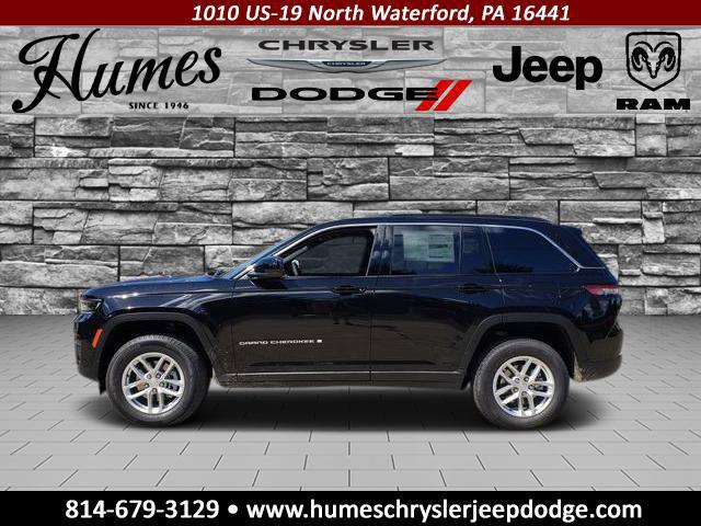 2025 Jeep Grand Cherokee GRAND CHEROKEE LAREDO X 4X4