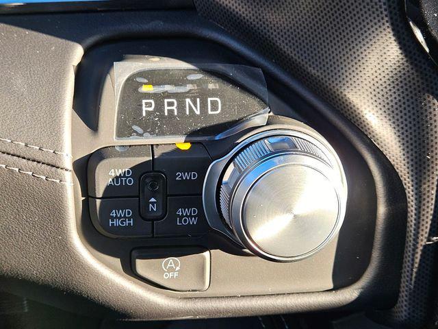 2026 Ram 1500 Limited Crew Cab 4x4 5'7" Box
