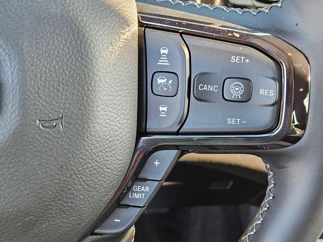 2026 Ram 1500 Limited Crew Cab 4x4 5'7" Box
