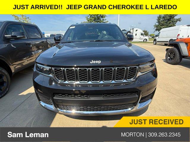 2025 Jeep Grand Cherokee GRAND CHEROKEE L LAREDO X 4X4