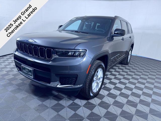 2025 Jeep Grand Cherokee GRAND CHEROKEE L LAREDO 4X2