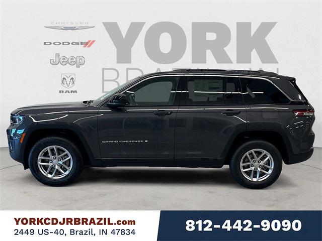 2025 Jeep Grand Cherokee GRAND CHEROKEE LAREDO X 4X4