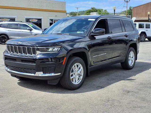 2025 Jeep Grand Cherokee GRAND CHEROKEE L LAREDO X 4X4