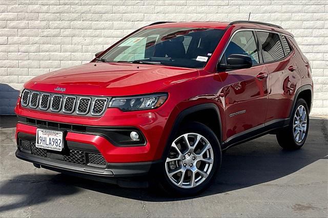 2023 Jeep Compass Latitude Lux FWD