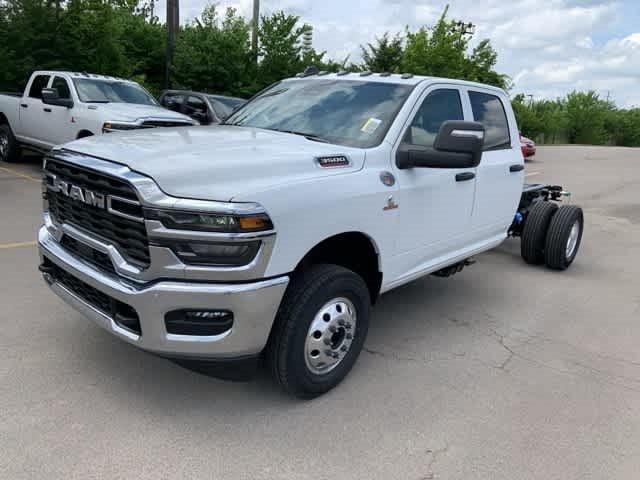 2025 RAM Ram 3500 Chassis Cab RAM 3500 TRADESMAN CREW CAB CHASSIS 4X4 60 CA