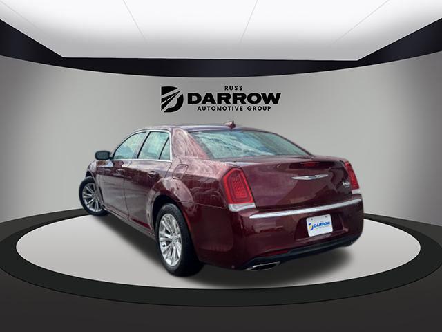 2021 Chrysler 300 Touring L