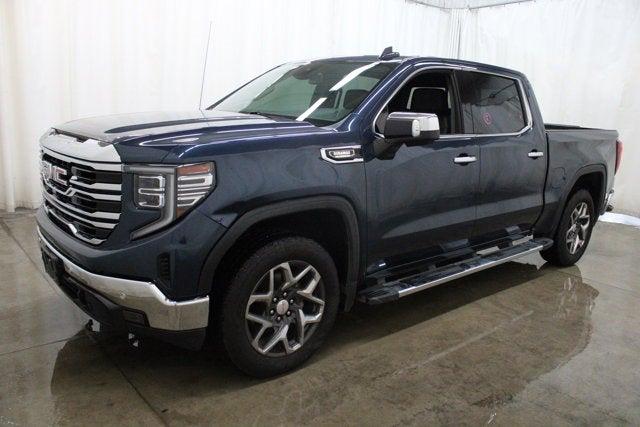 2022 GMC Sierra 1500 4WD Crew Cab Short Box SLT