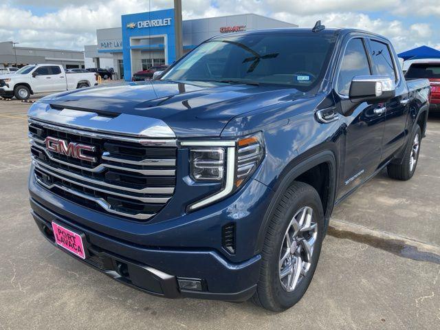 2022 GMC Sierra 1500 4WD Crew Cab Short Box SLT