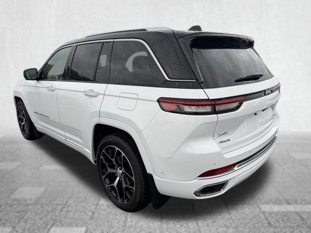 2022 Jeep Grand Cherokee Summit Reserve 4x4 2022 Jeep Grand Cherokee Summit Reserve 4x4