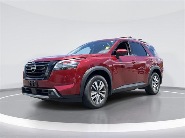 2022 Nissan Pathfinder SL 4WD