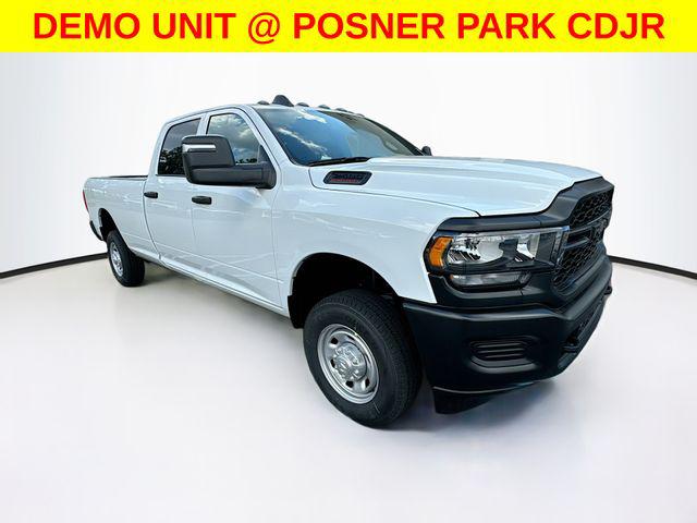 2024 RAM 2500 Tradesman Crew Cab 4x4 8 Box