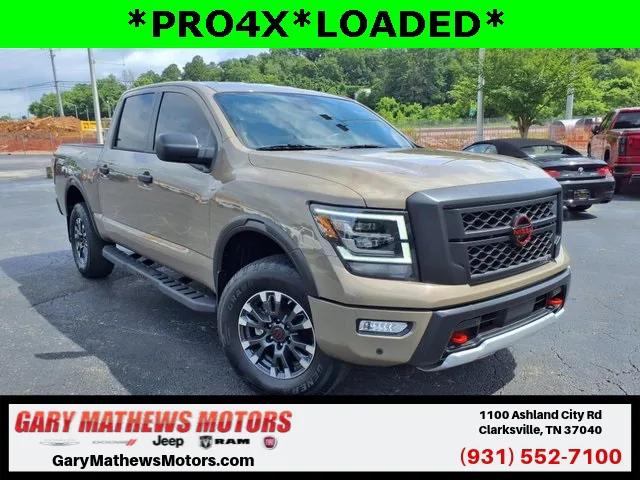 2024 Nissan TITAN Crew Cab PRO-4X 4x4