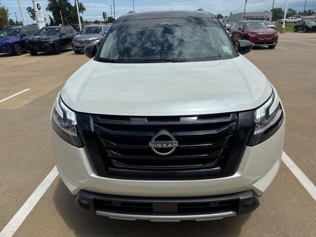2024 Nissan Pathfinder SL FWD
