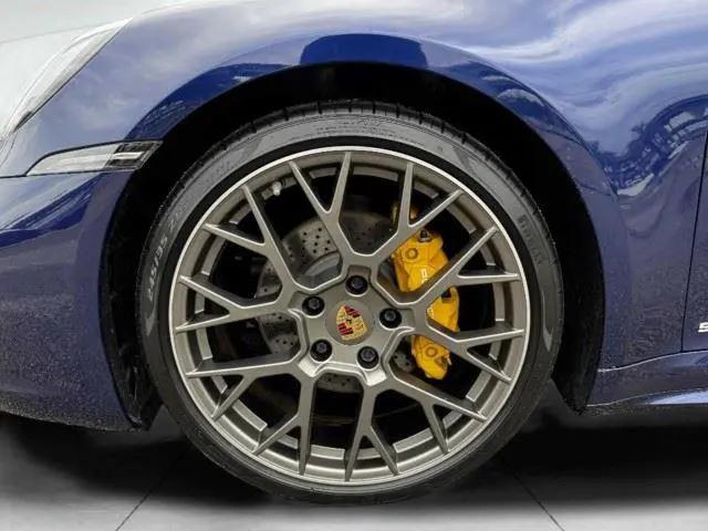2024 Porsche 911 Carrera Cabriolet