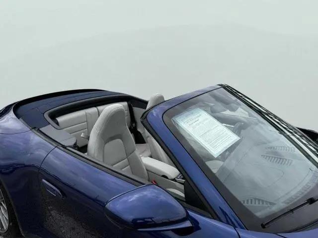 2024 Porsche 911 Carrera Cabriolet