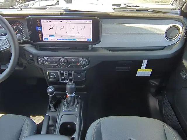 2025 Jeep Wrangler 4-Door Summit 4x4