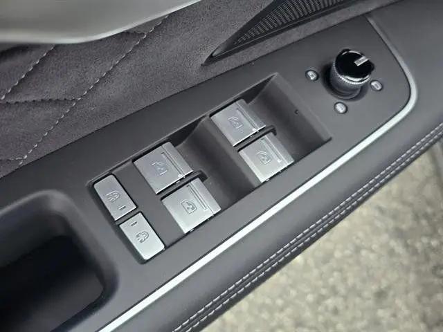 2025 Audi S8 TFSI quattro Tiptronic