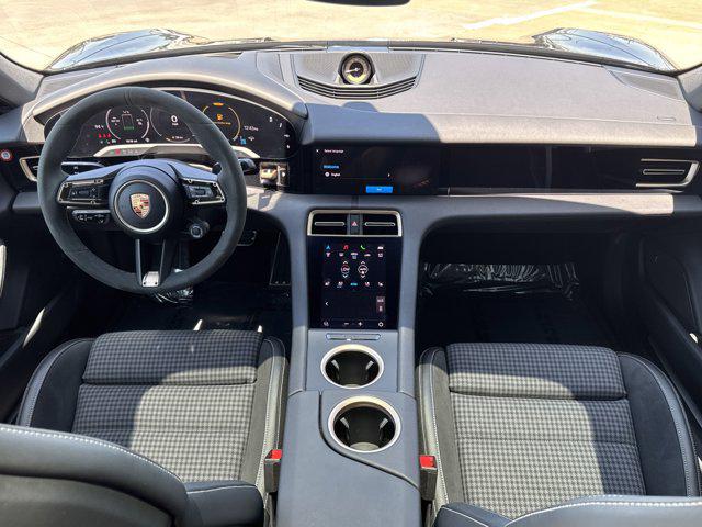 2025 Porsche Taycan 4S
