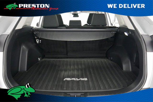 2022 Toyota RAV4 Hybrid LE