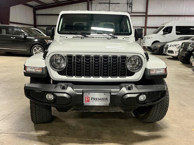 2024 Jeep Gladiator Nighthawk