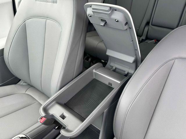 2025 Hyundai IONIQ 5 SEL - Photo 18