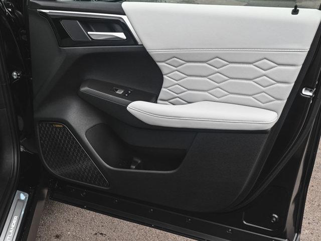 2025 Mitsubishi Outlander PLATINUM EDITION 2.5 S-AWC
