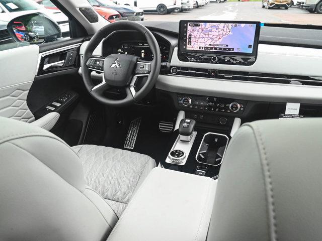 2025 Mitsubishi Outlander PLATINUM EDITION 2.5 S-AWC