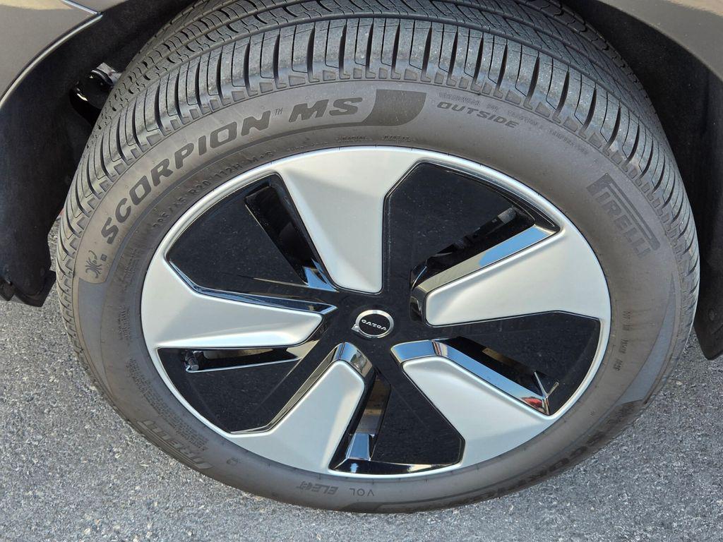 2025 Volvo EX90 Plus - Photo 10