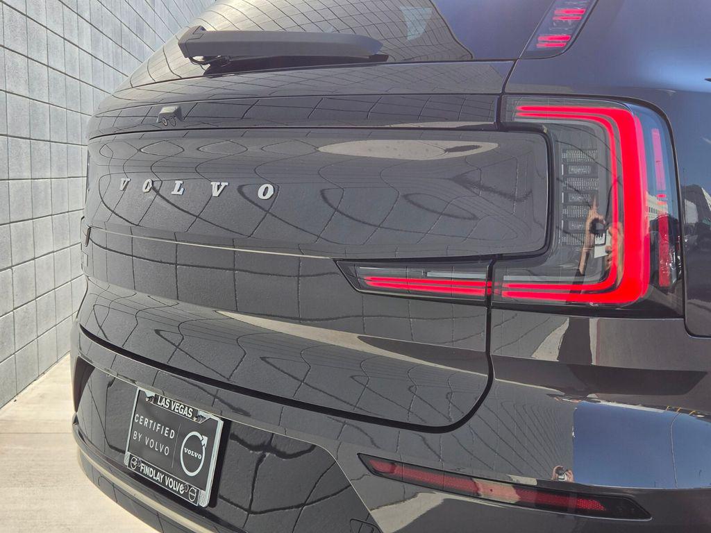 2025 Volvo EX90 Plus - Photo 11