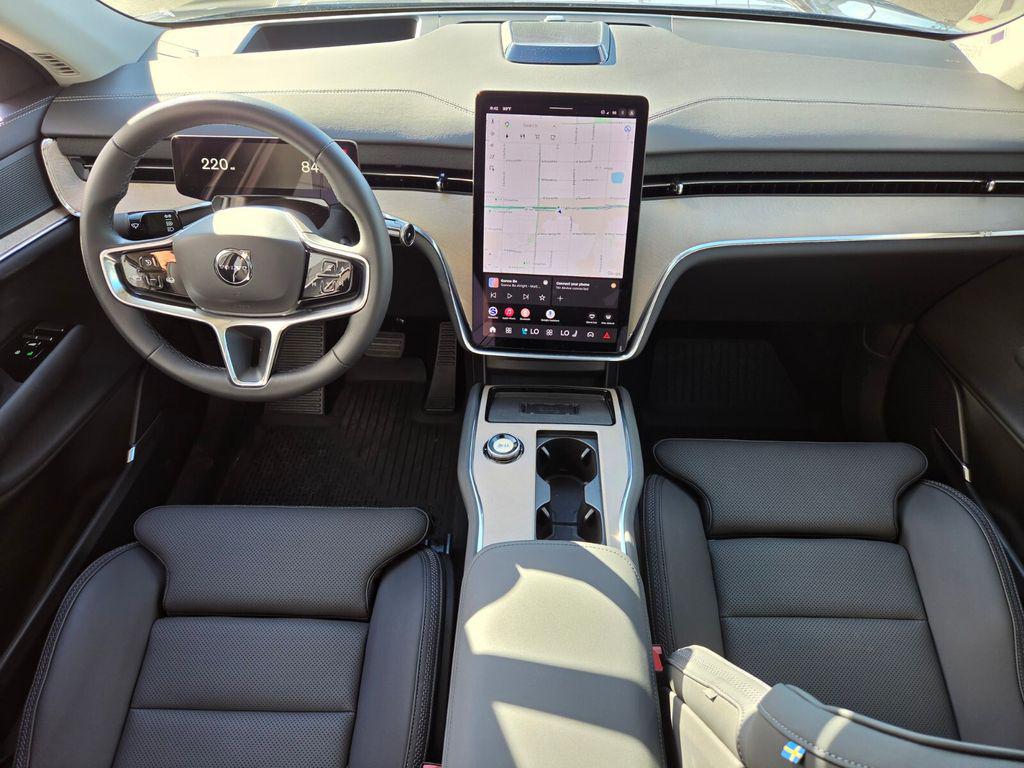 2025 Volvo EX90 Plus - Photo 20