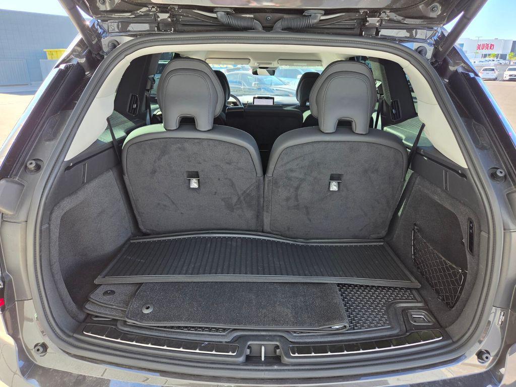 2025 Volvo EX90 Plus - Photo 21