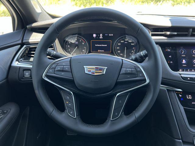 2025 Cadillac XT5 FWD Premium Luxury