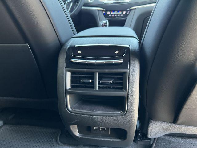 2025 Cadillac XT5 FWD Premium Luxury