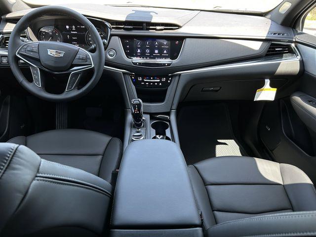 2025 Cadillac XT5 FWD Premium Luxury