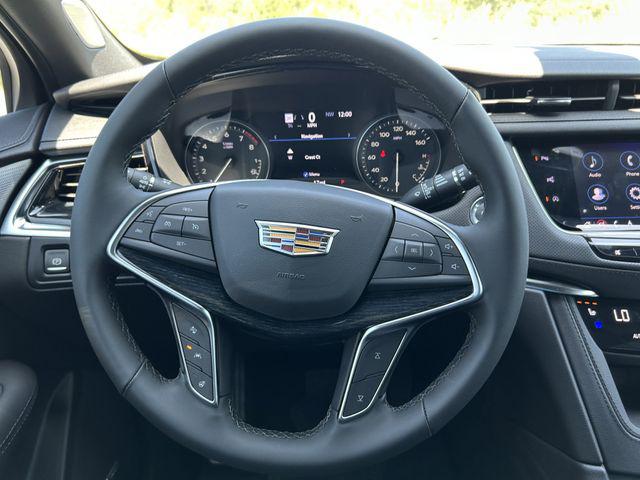 2025 Cadillac XT5 FWD Premium Luxury