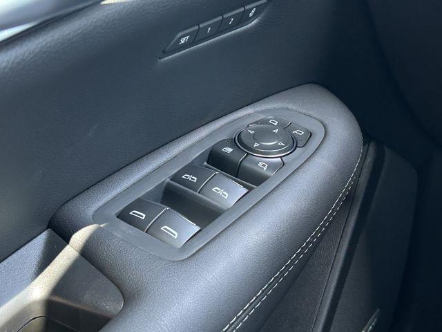 2025 Cadillac XT5 FWD Premium Luxury