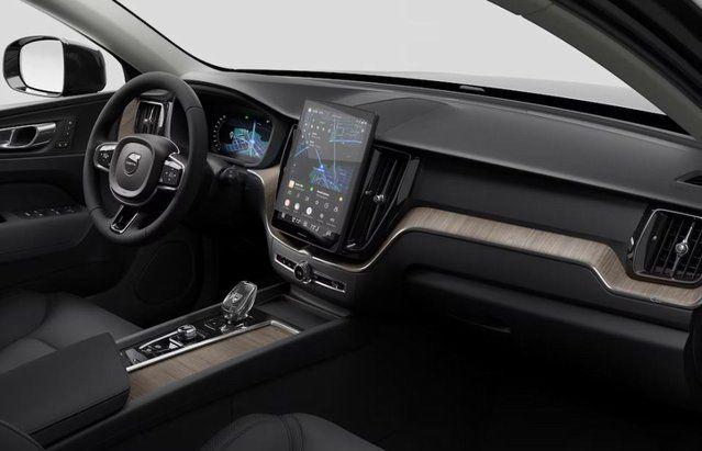 2026 Volvo XC60 B5 Plus