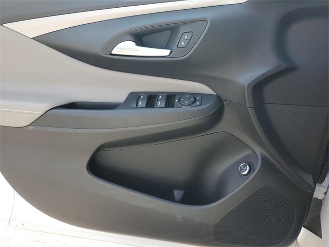 2024 Buick NV Avenir FWD