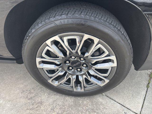 2024 GMC Yukon XL 4WD Denali Ultimate