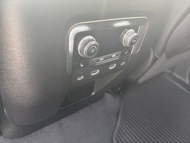 2024 GMC Yukon XL 4WD Denali Ultimate