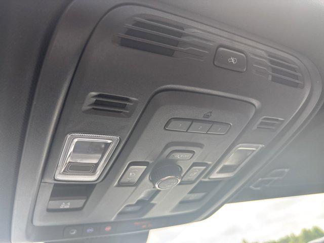 2024 GMC Yukon XL 4WD Denali Ultimate