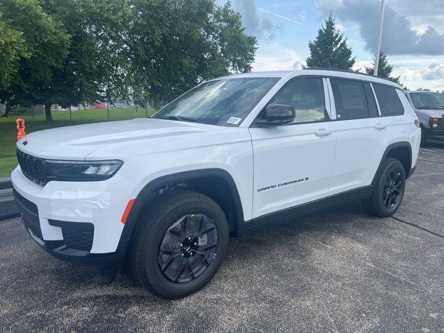 2025 Jeep Grand Cherokee GRAND CHEROKEE L ALTITUDE 4X4