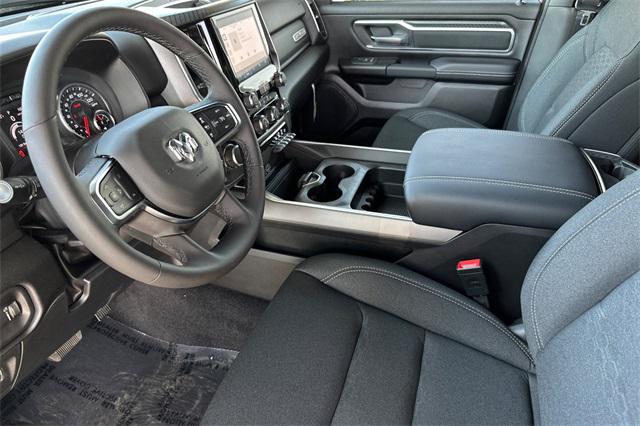 2025 RAM Ram 1500 RAM 1500 LONE STAR CREW CAB 4X2 57 BOX