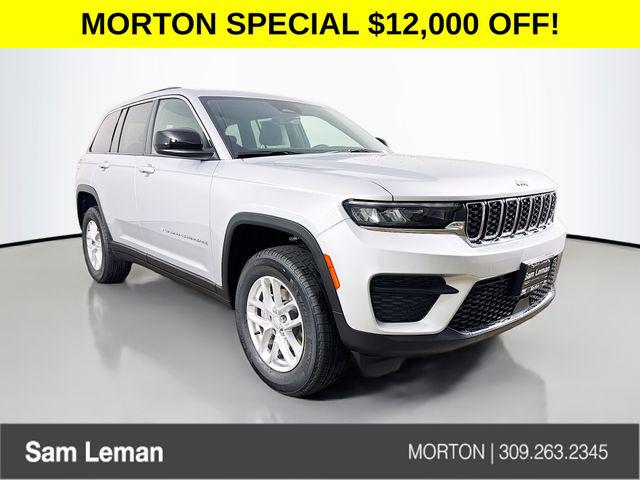 2025 Jeep Grand Cherokee GRAND CHEROKEE LAREDO X 4X4