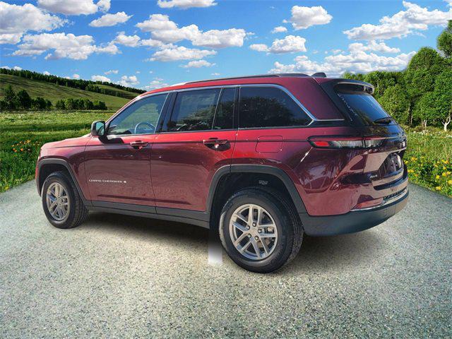 2025 Jeep Grand Cherokee GRAND CHEROKEE LAREDO X 4X4