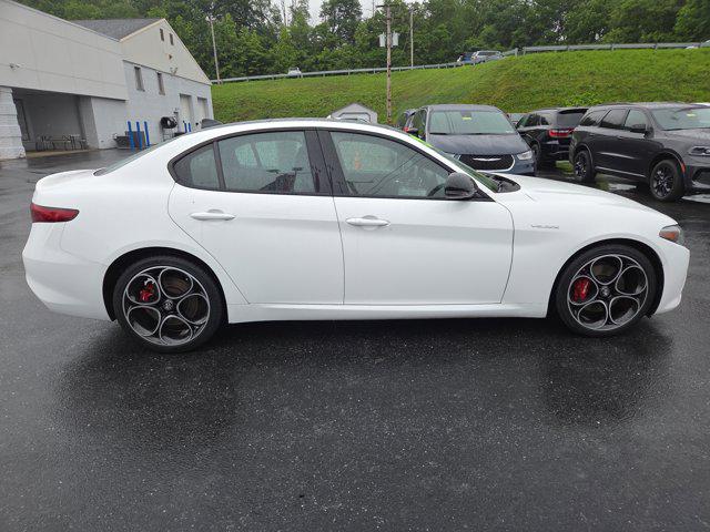 2022 Alfa Romeo Giulia Veloce AWD