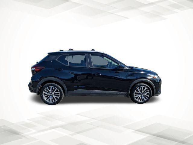 2022 Nissan Kicks SV Xtronic CVT