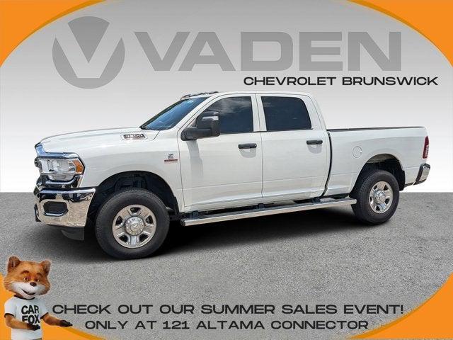 2024 RAM 3500 Tradesman Crew Cab 4x4 64 Box