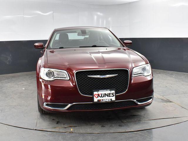 2018 Chrysler 300 Touring L AWD