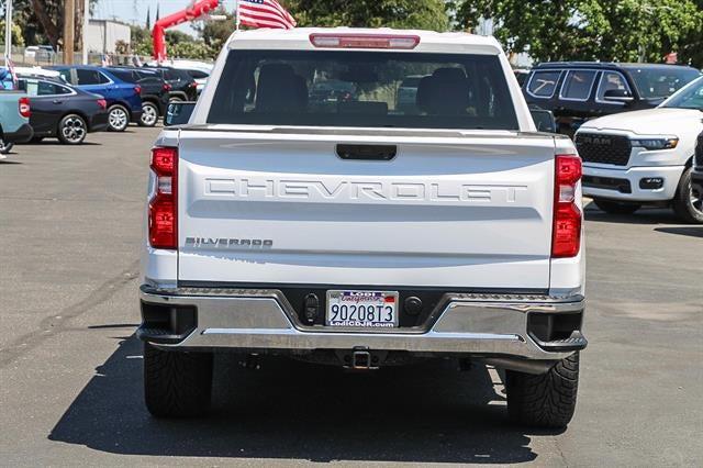 2022 Chevrolet Silverado 1500 4WD Crew Cab Short Bed WT